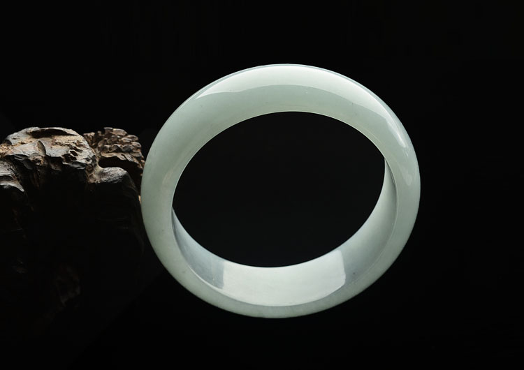 糯冰种晴水手镯(60.2mm)