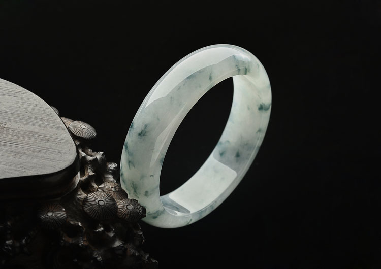 糯冰种飘花手镯(57.7mm)