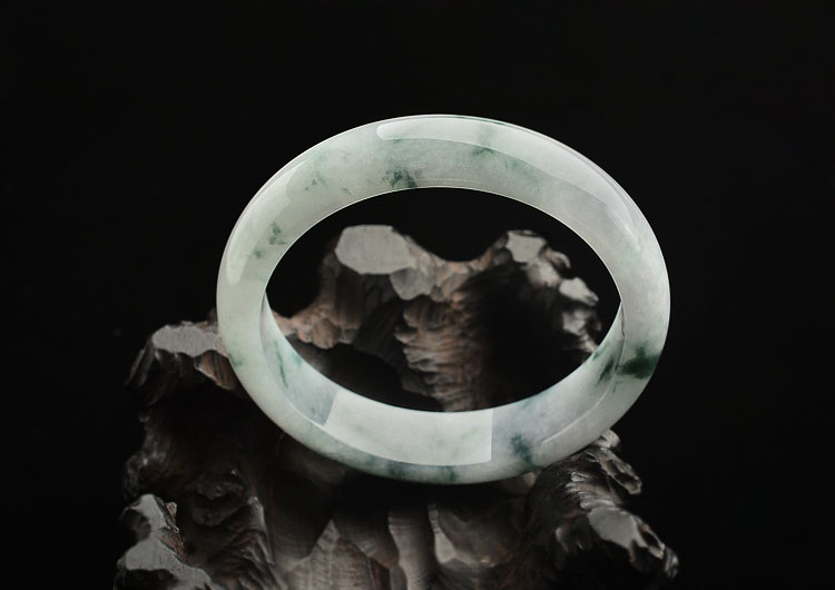 糯冰种飘花手镯(58.1mm)