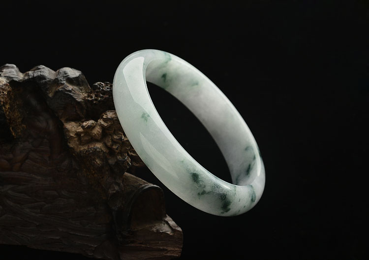 糯冰种飘花手镯(58.1mm)