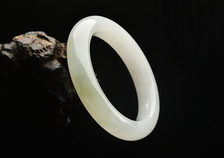 糯冰种晴水略带黄翡手镯(57.5mm)
