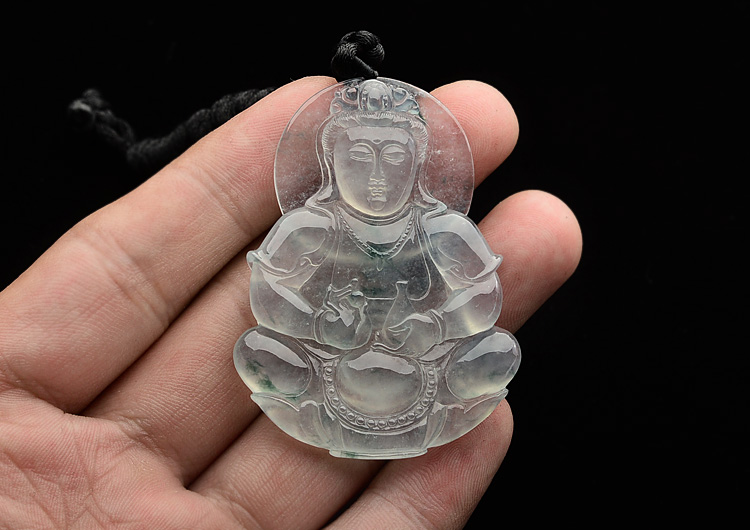 冰玻种飘花观音挂件