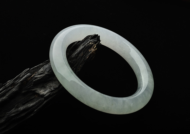冰种略飘花圆条手镯(54.5mm)