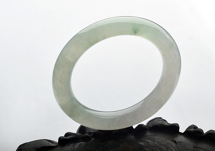 冰种略飘花圆条手镯(54.5mm)