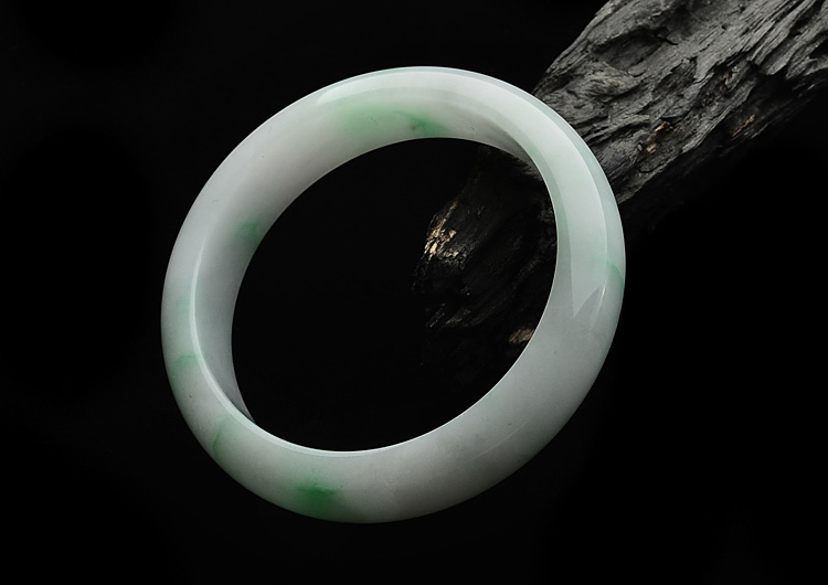 糯冰种飘翠手镯(58.5mm)