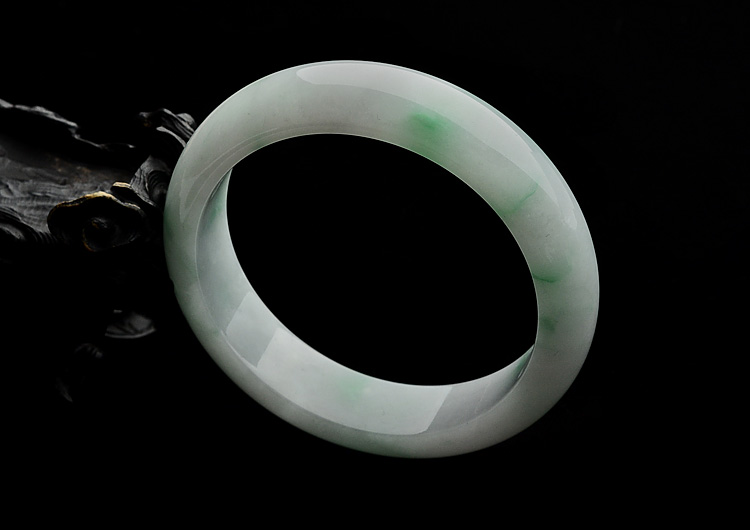糯冰种飘翠手镯(58.5mm)