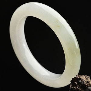 糯冰种晴水略带黄翡手镯(57.5mm)