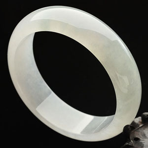 冰种淡晴水手镯(58.5mm)