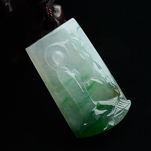 糯冰种飘翠参禅挂件