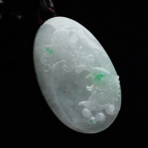 糯冰种晴水略飘翠连年有余挂件