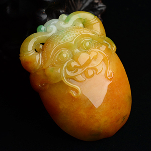 (超值推荐)糯冰种三彩如意饕餮挂件