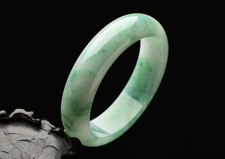 糯冰种飘花手镯(58.5mm)
