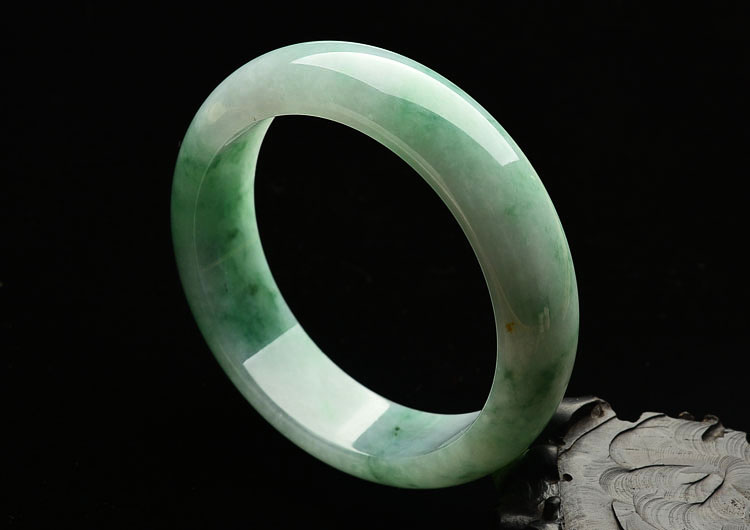 糯冰种飘花手镯(58.5mm)