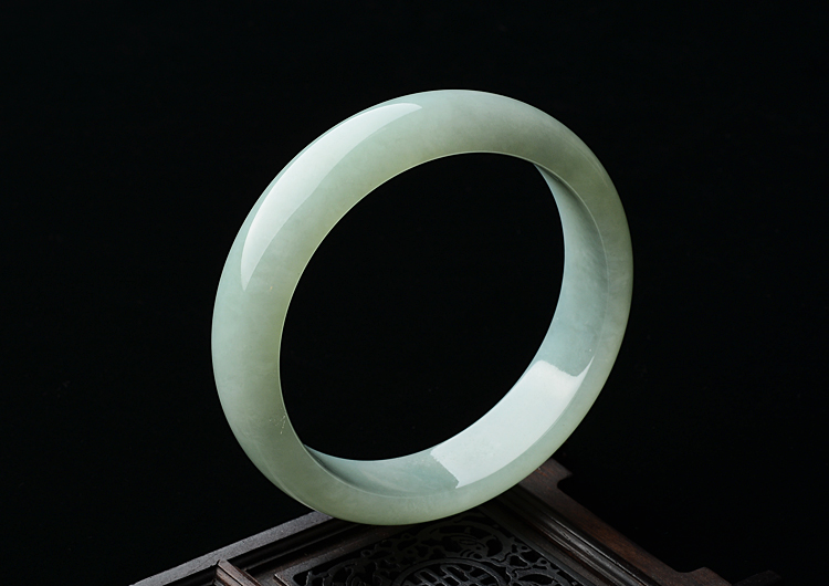糯冰种晴水手镯（60.3mm）