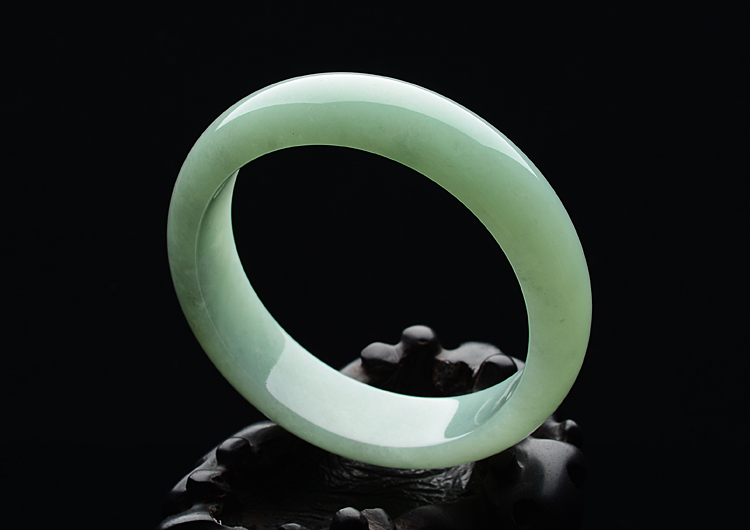 糯冰种晴水手镯（58.3mm）