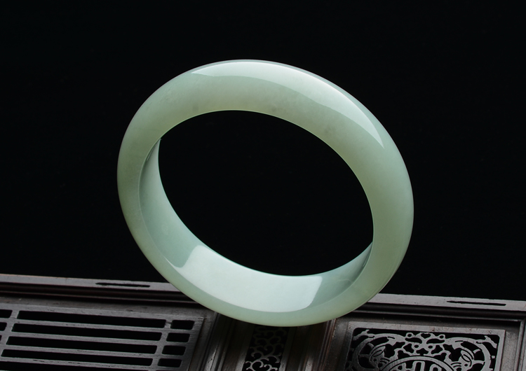 糯冰种晴水手镯（58.7mm）