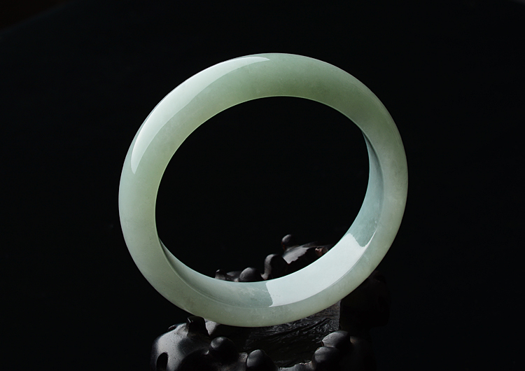 糯冰种晴水手镯（57.5mm）