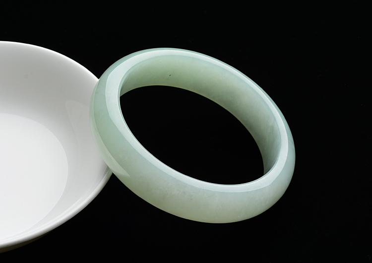 糯冰种晴水手镯（57.5mm）