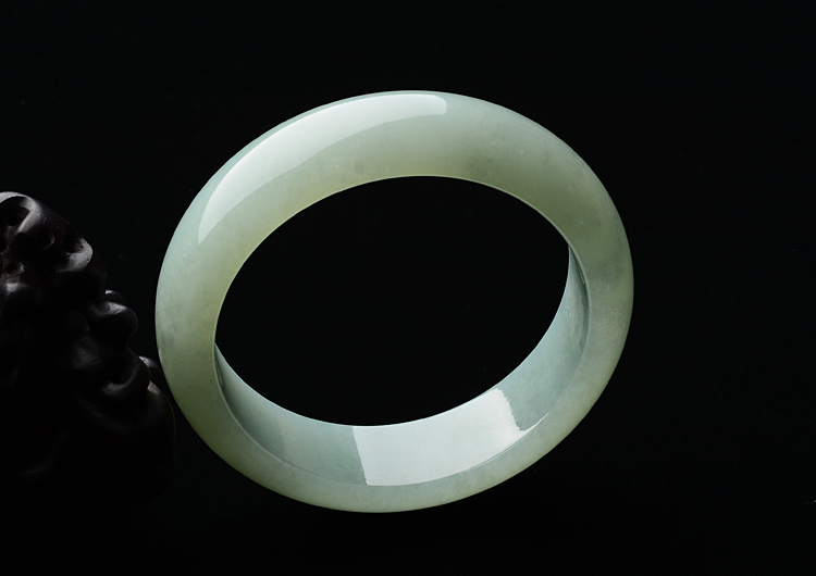 糯冰种晴水手镯（57mm）