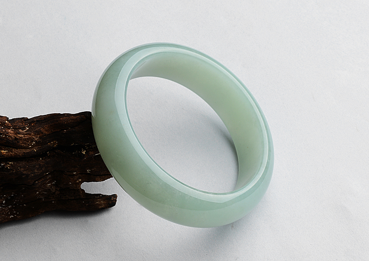 糯冰种晴水手镯（57mm）