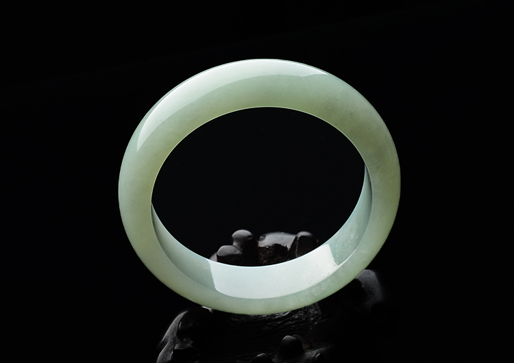 糯冰种晴水手镯（57mm）