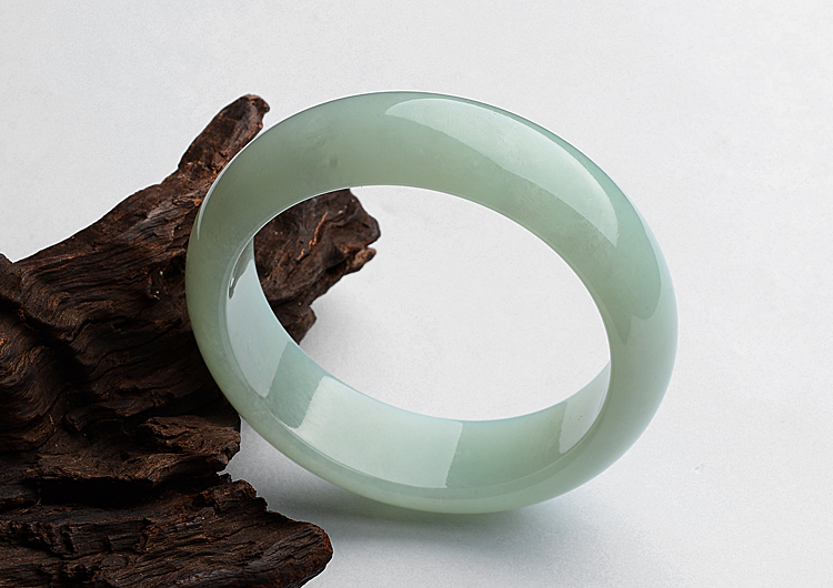 糯冰种晴水手镯（57mm）
