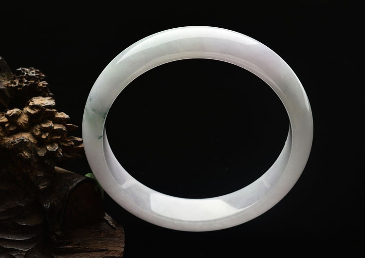 糯冰种淡紫罗兰略飘花手镯(58.6mm)