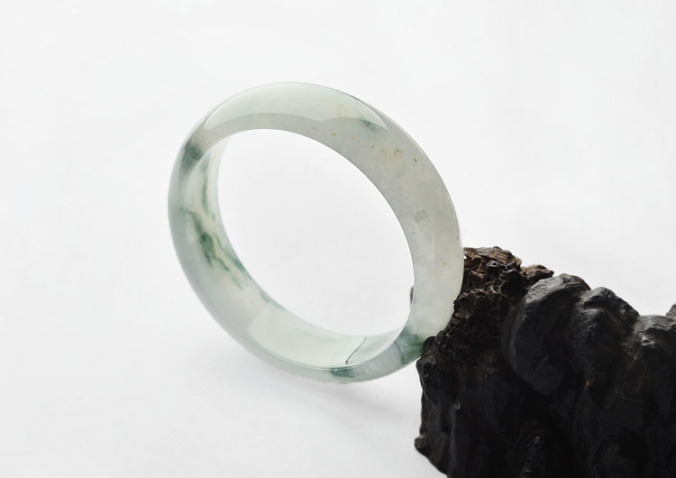 糯冰种飘花手镯(54.5mm)