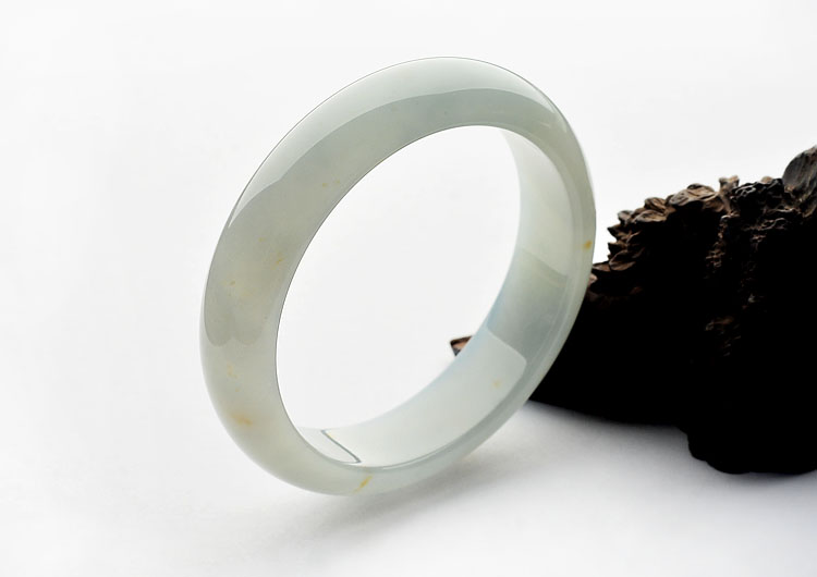 糯冰种晴水略飘黄翡手镯(57.4mm)