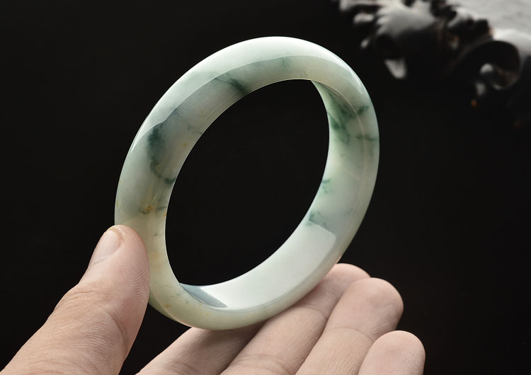 糯冰种飘花手镯(57.5mm)