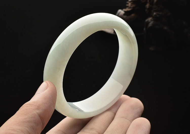 （一口价扫货）糯冰种晴水手镯(57.7mm)