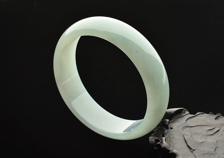 糯冰种晴水手镯(57.7mm)