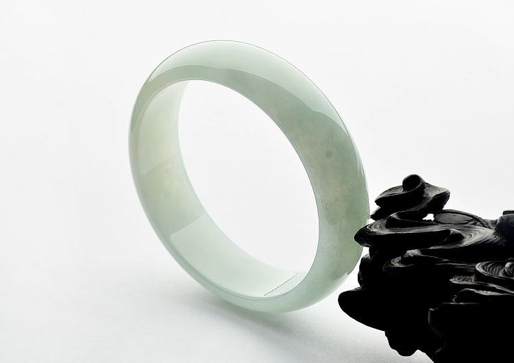 糯冰种晴水手镯(57.7mm)