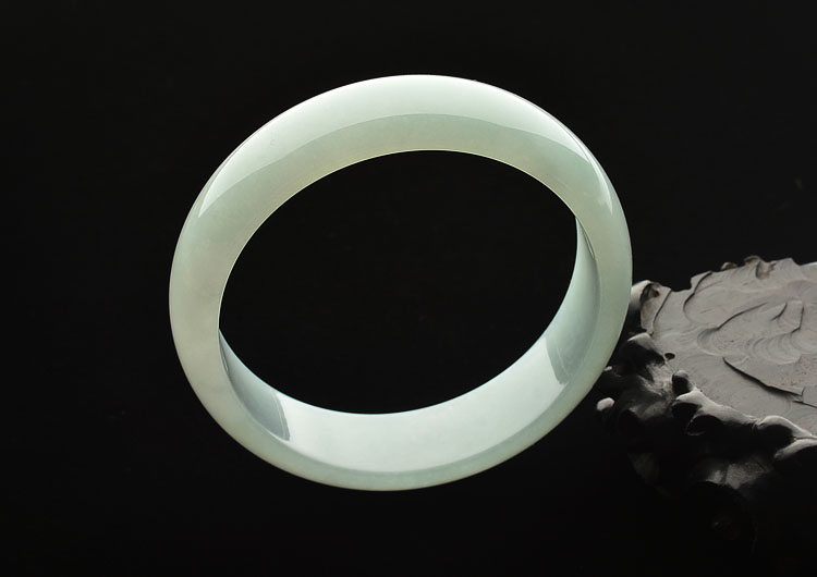 糯冰种晴水手镯(57.7mm)