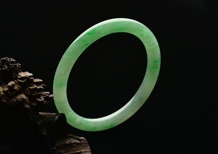 冰种飘翠圆条手镯(54mm)