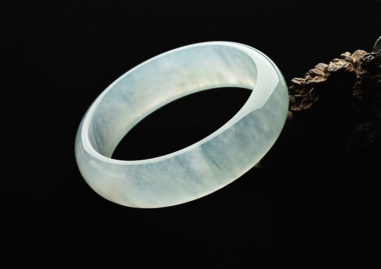 (超值推荐)冰种晴水手镯(57.2mm)