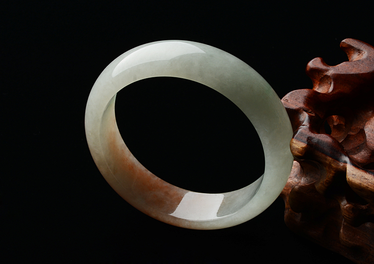 糯冰种飘红花手镯（60.2mm）