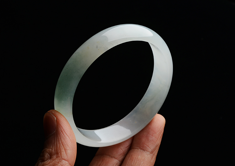冰种晴水飘花手镯（56.5mm）