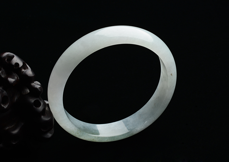 糯冰种晴水飘花手镯（58.6mm）