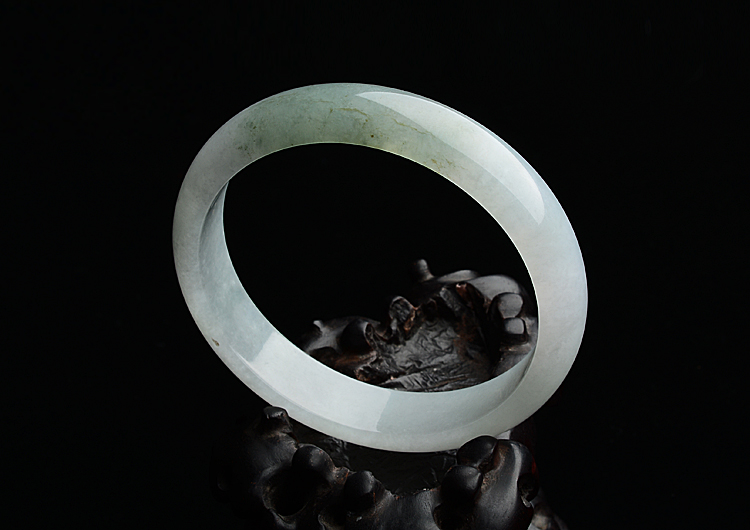 糯冰种晴水飘花手镯（58.6mm）