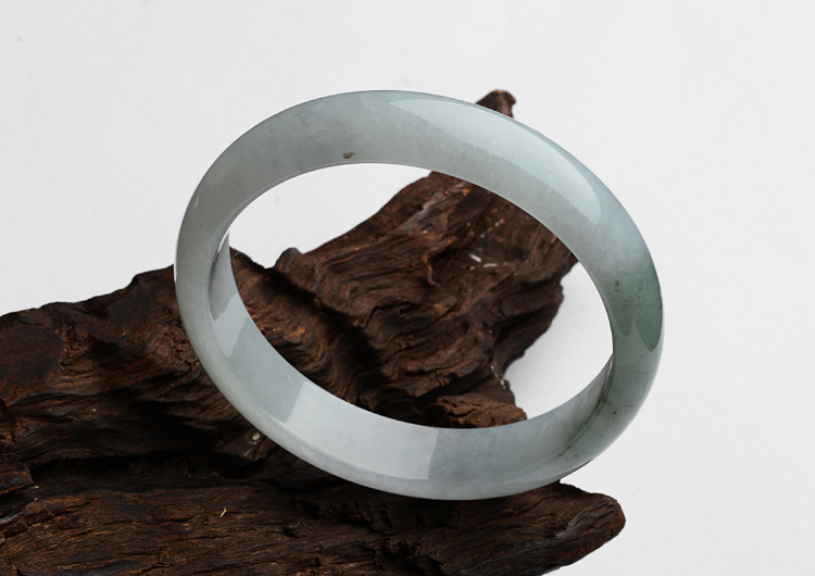 糯冰种晴水飘花手镯（58.6mm）