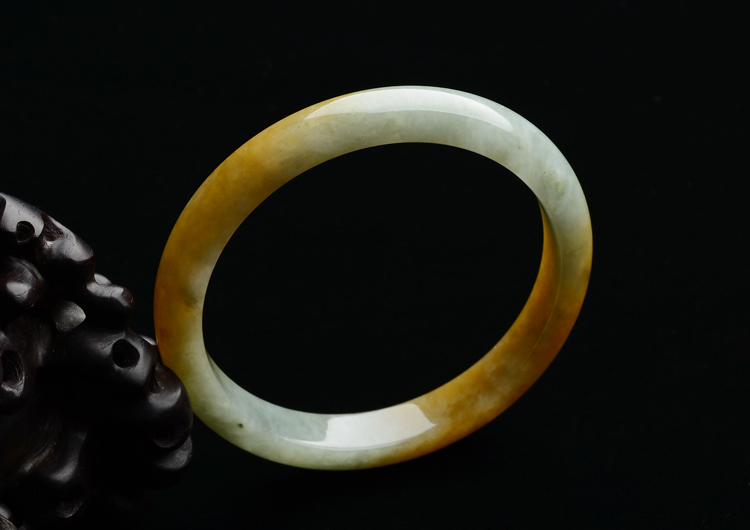 (超值推荐)糯冰种黄翡手镯（53.4mm）