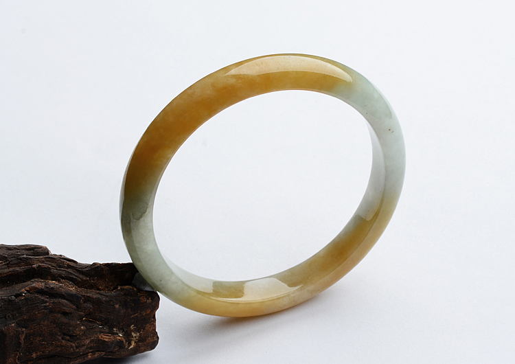 (超值推荐)糯冰种黄翡手镯（53.4mm）