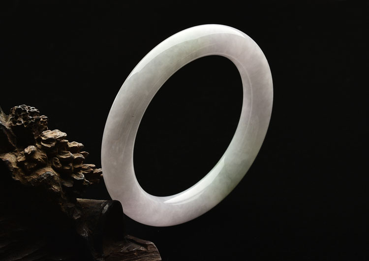 糯冰种淡紫罗兰圆条手镯（52.1mm）