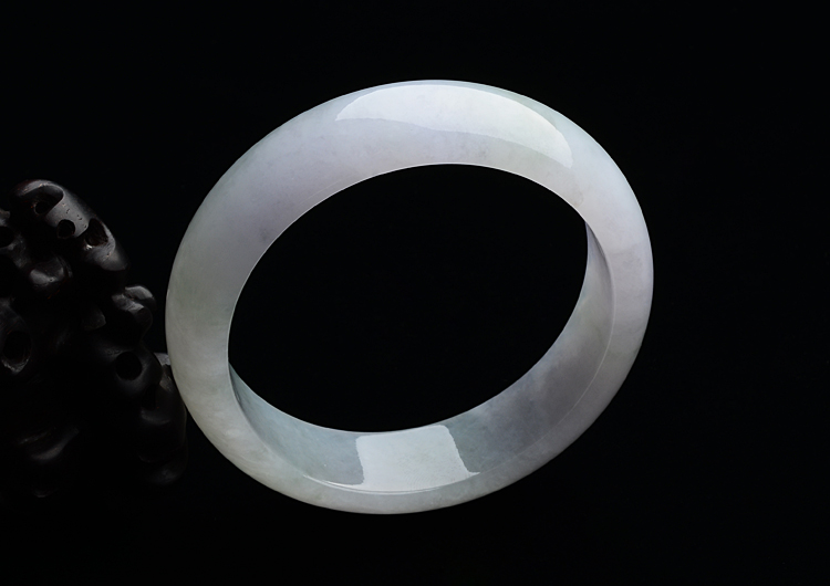 糯冰种淡春带彩手镯（59.5mm）