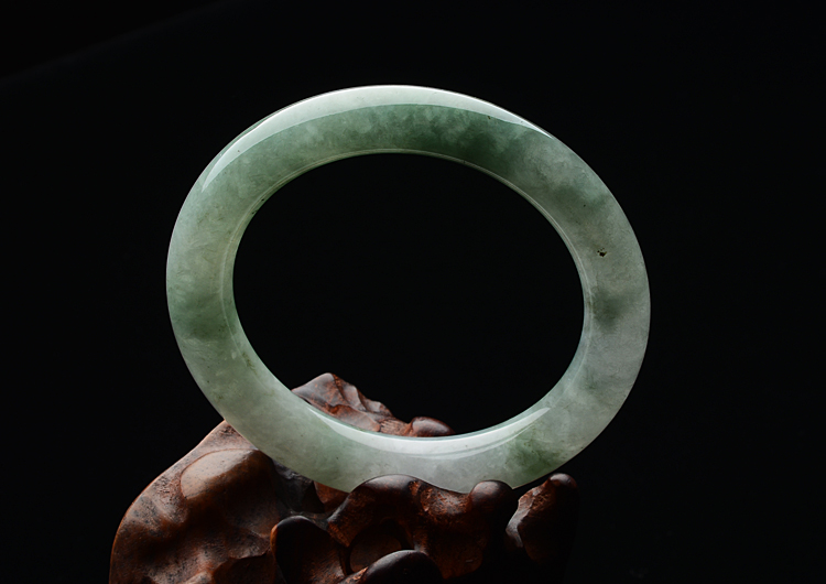 糯冰种晴水圆条手镯（53.8mm）