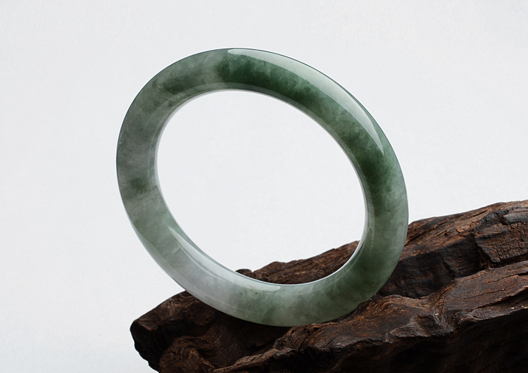 糯冰种晴水圆条手镯（53.8mm）