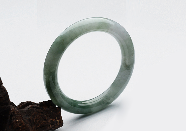 糯冰种晴水圆条手镯（53.8mm）