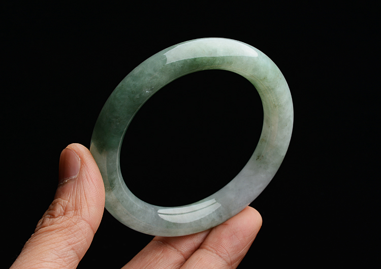 糯冰种晴水圆条手镯（53.8mm）