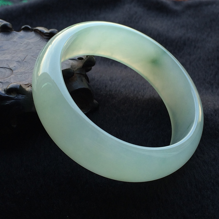 冰种晴水略飘花手镯（56.6mm）